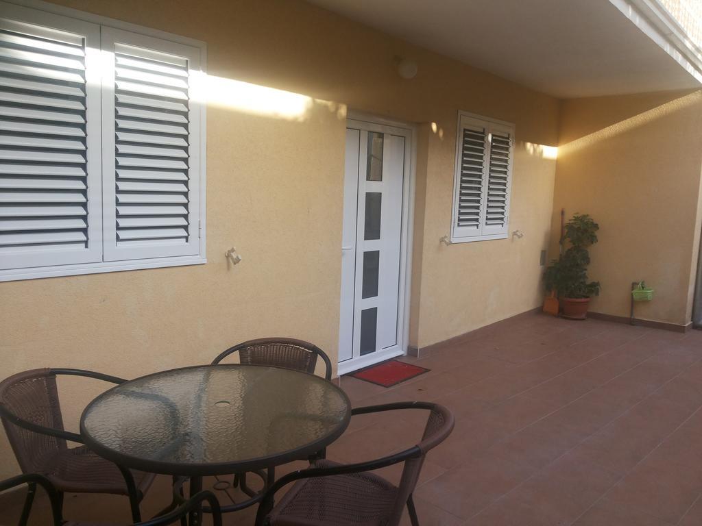 Apartments Vila Andja Sveti Stefan Szoba fotó