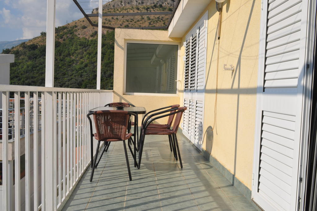 Apartments Vila Andja Sveti Stefan Szoba fotó